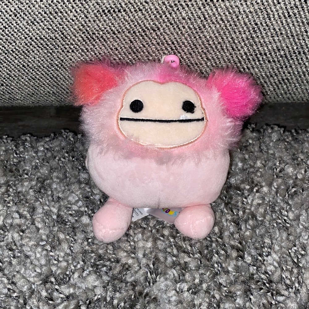 Hanging 2in Squishmallow Bigfoot